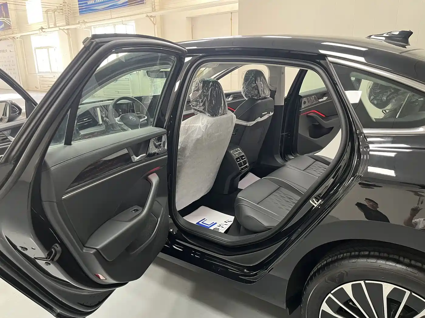 Volkswagen Magotan 2026 2026 Model 380TSI DSG Premium Edition Damai Package