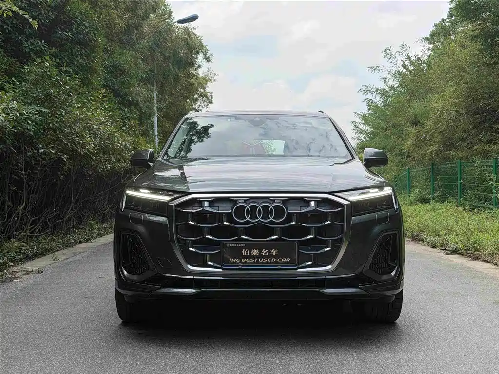 Audi Q7 2025 2025 55 TFSI quattro S line Sport