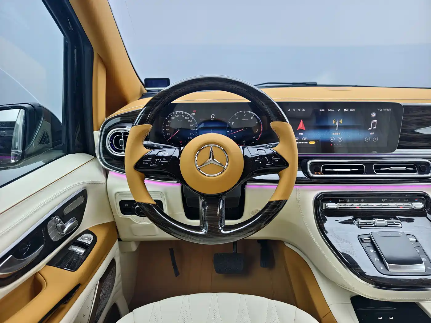 Mercedes-Benz Vito 2024 2.0T Business 7-Seater фото 9