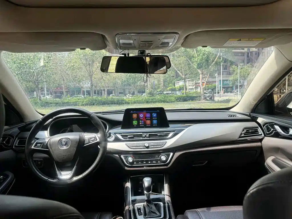 Changan Raeton CC 2019 2018 1.5T Automatic Elegance Starry Sky Edition China V