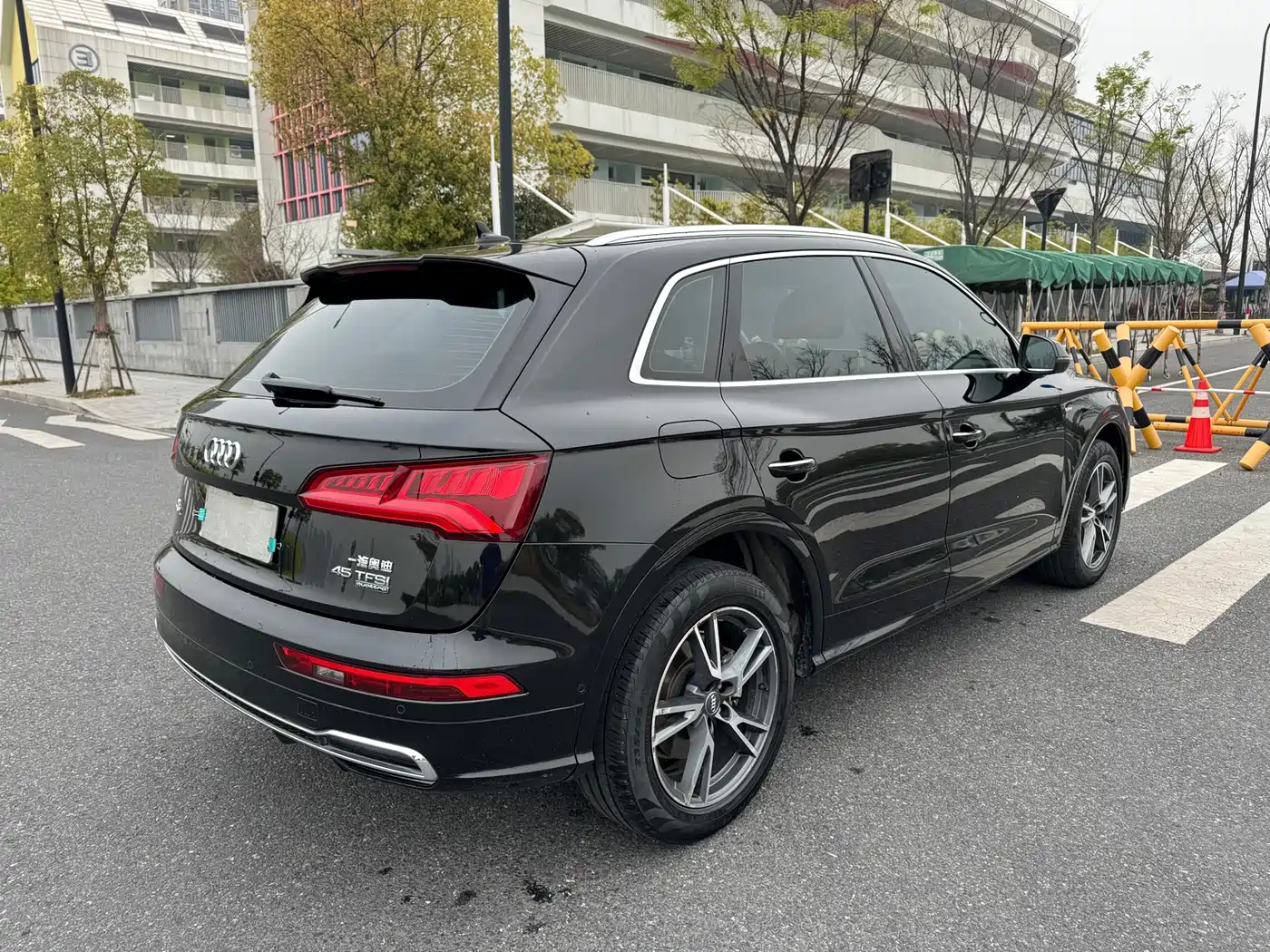Audi Q5L 2020 45 TFSI Exclusive Fashion фото 3