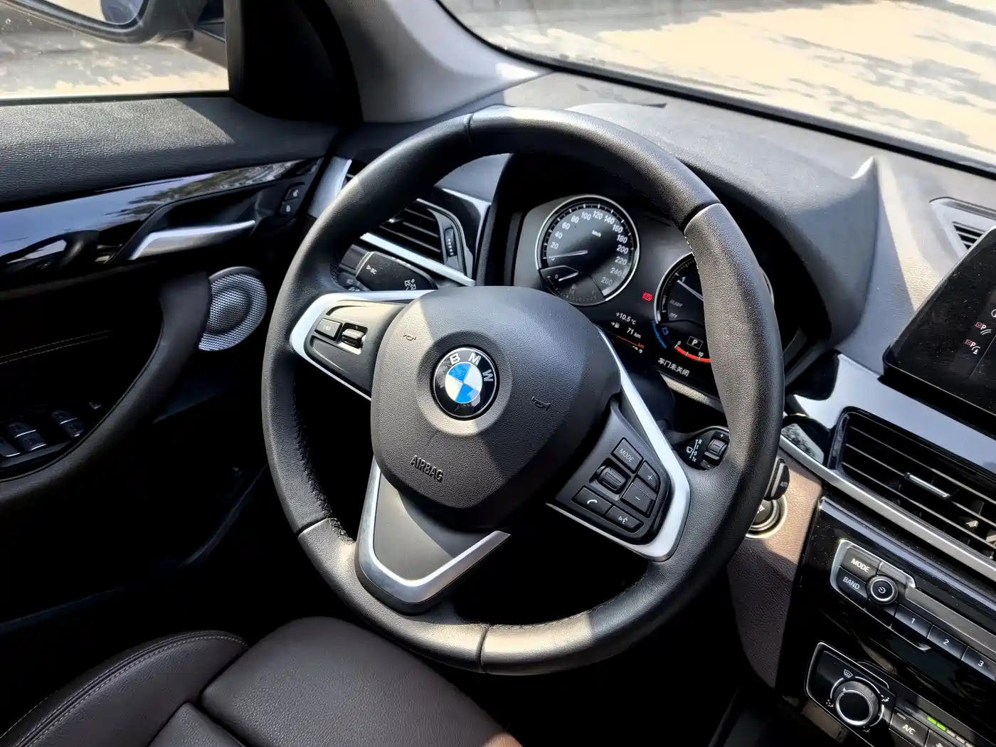 BMW X1 2021 sDrive20Li Fashion фото 9