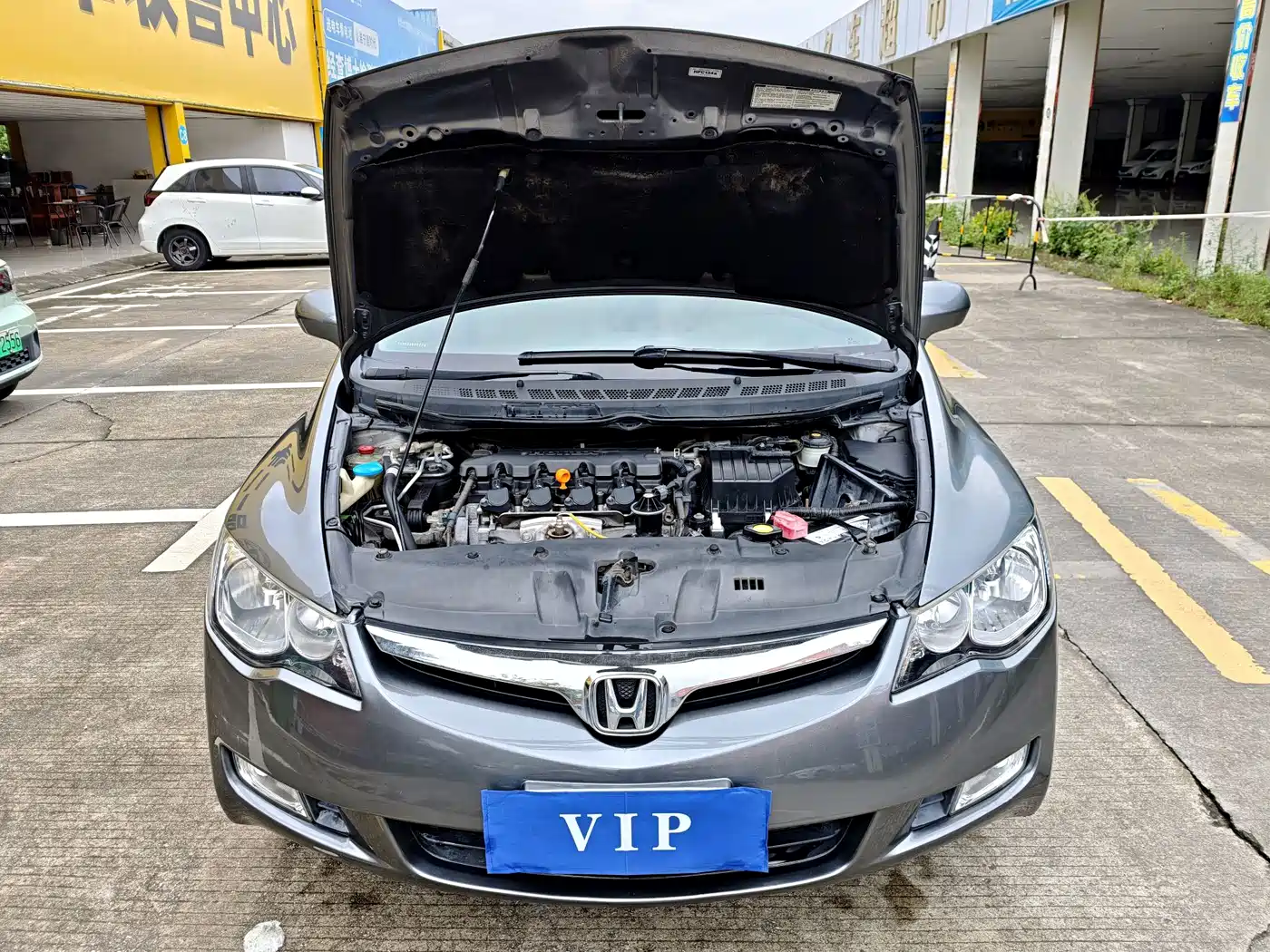 CIIMO CIIMO 2012 2012 1.8L Automatic
