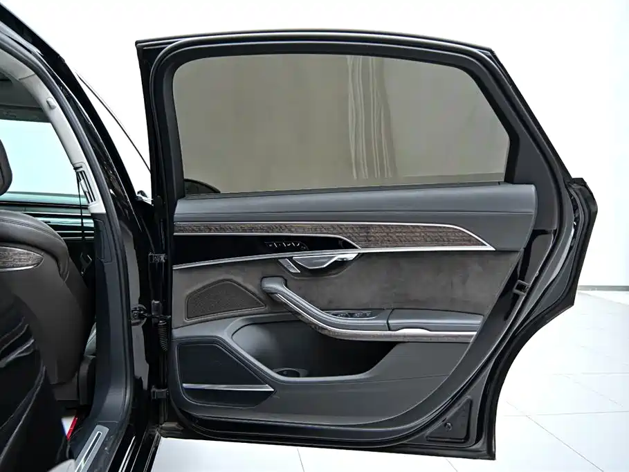 Audi A8 2019 Plus A8L 55 TFSI quattro Prestige фото 23