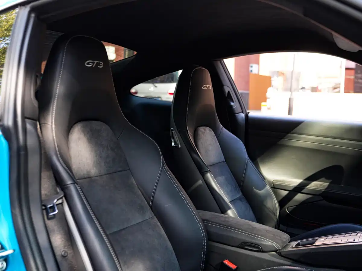 Porsche 911 2018 GT3 4.0L фото 14