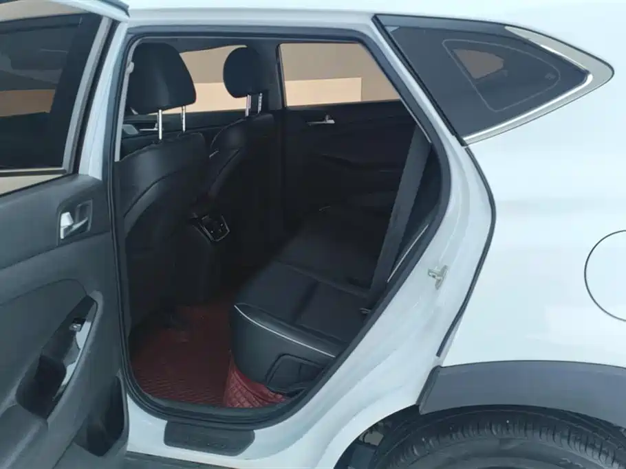 Hyundai Tucson 2019 280TGDi Dual-clutch 2WD Fashion Edition China VI фото 11