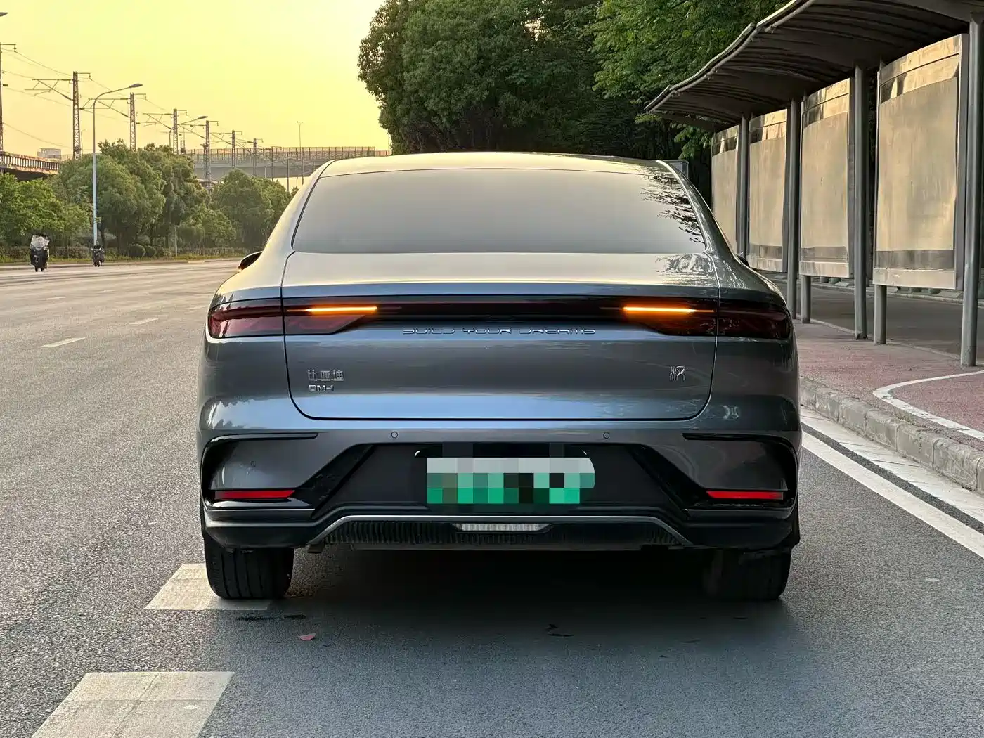 BYD HAN