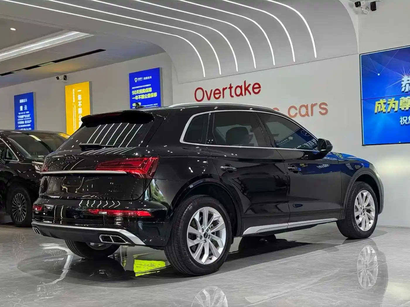 Audi Q5L 2022 40T Luxury Dynamic фото 6