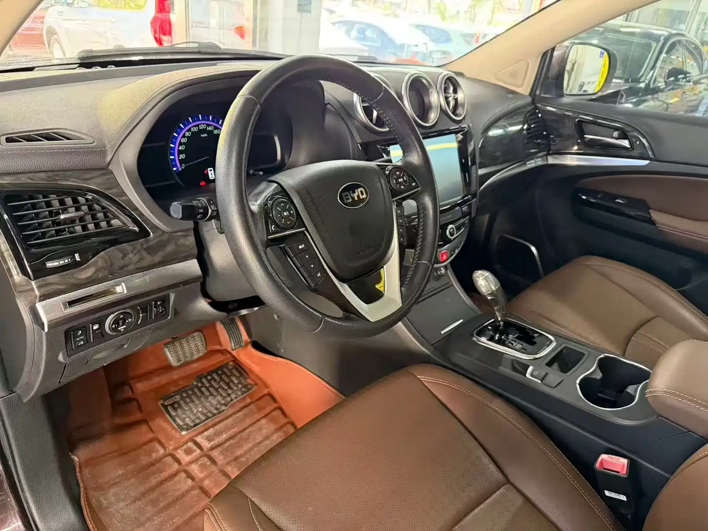 BYD S7 2016 2016 2.0T Automatic Premium Model
