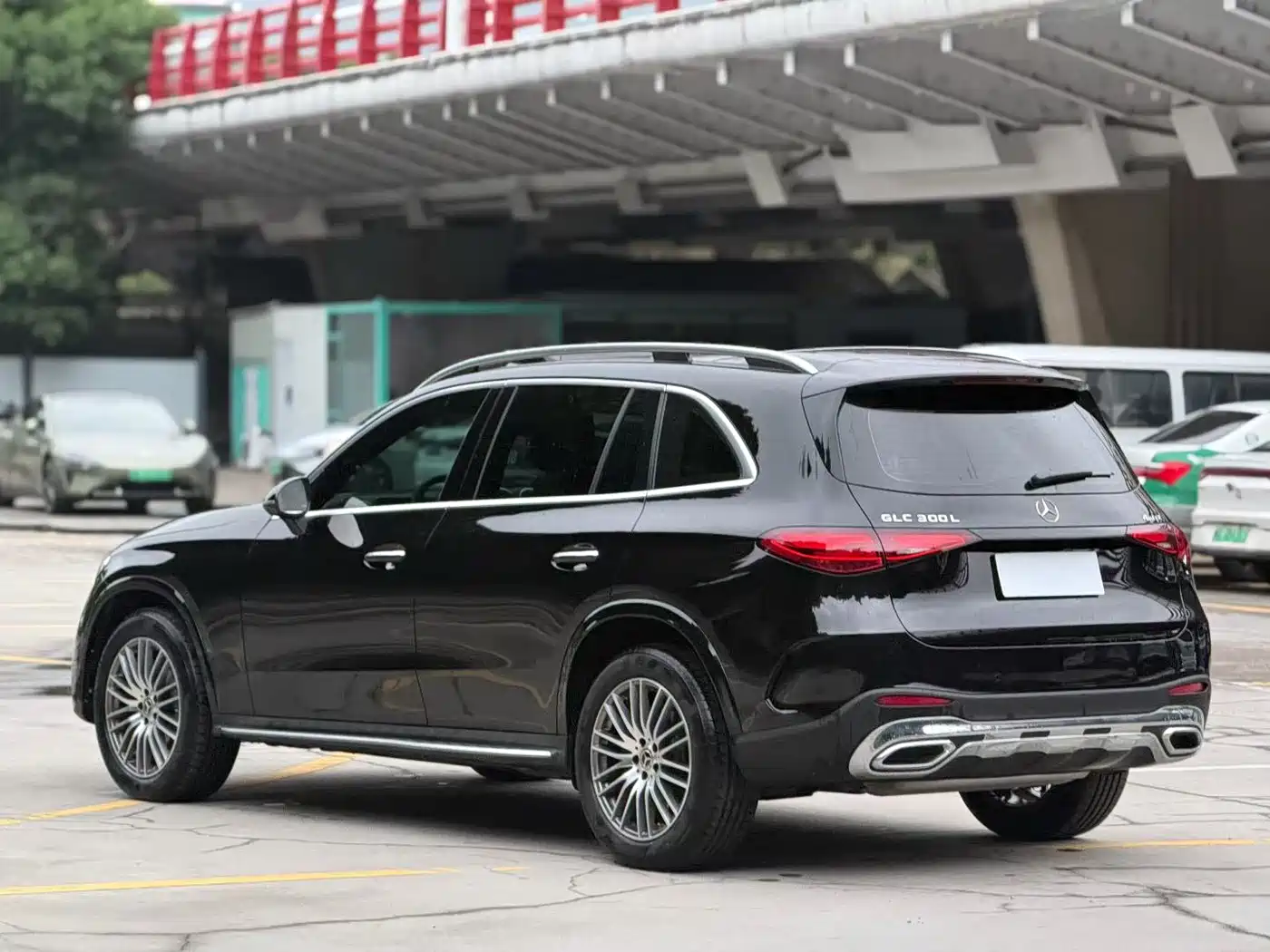 MERCEDES-BENZ GLC