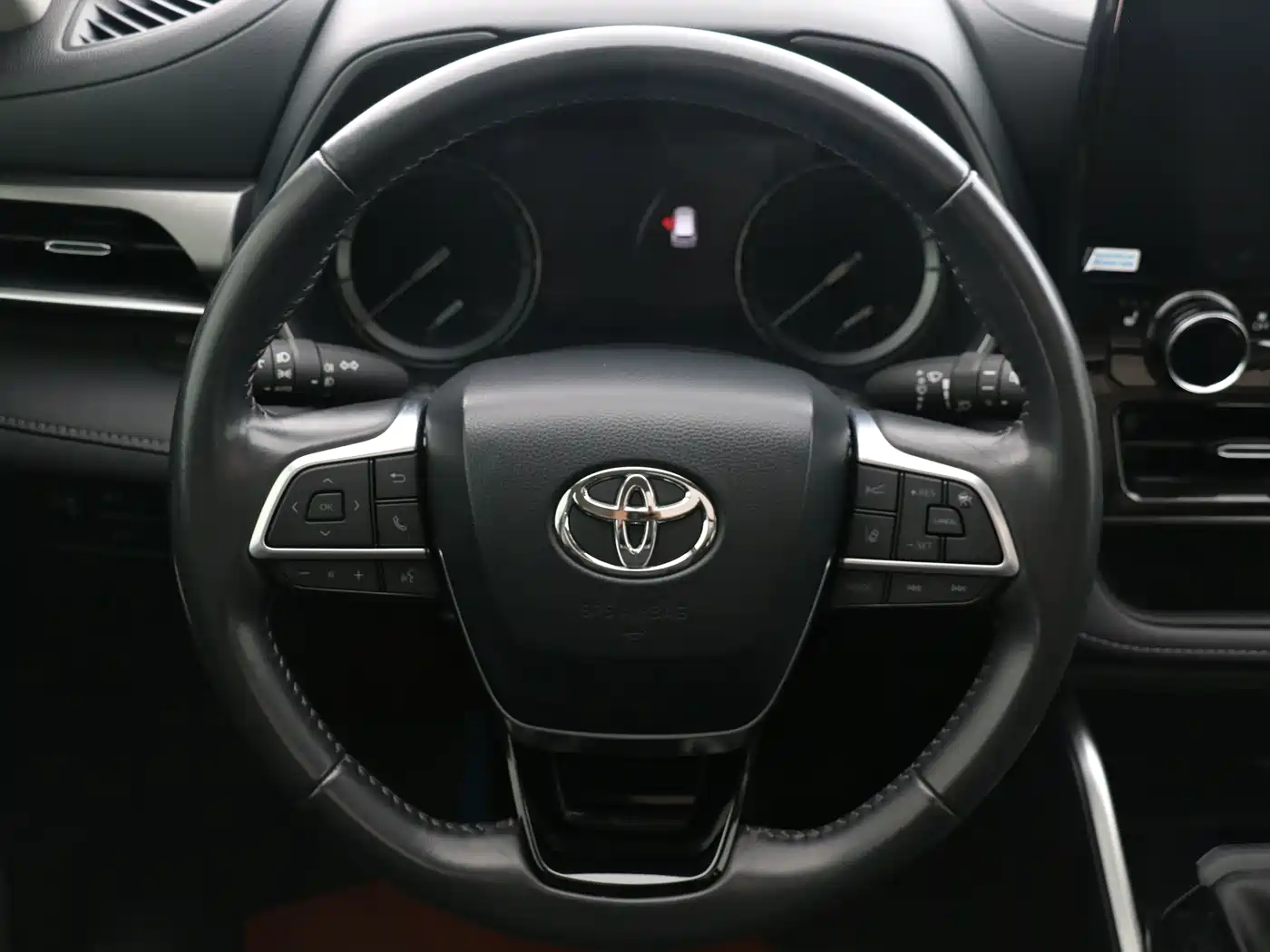 Toyota Highlander 2024 2022 380T 4WD Luxury 7-Seater