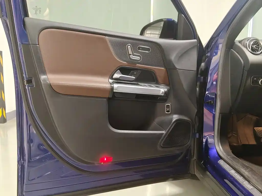 Mercedes-Benz GLB 2020 2020 GLB 200 Fashion