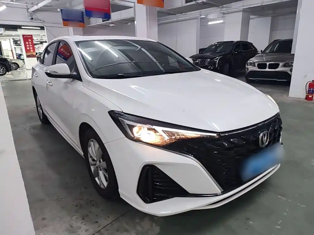 Changan Eado 2025 2025 Model PLUS 1.5L Manual Luxury Edition