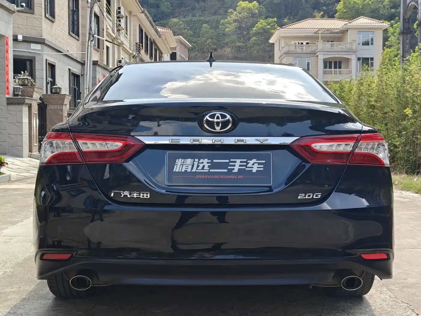 TOYOTA CAMRY