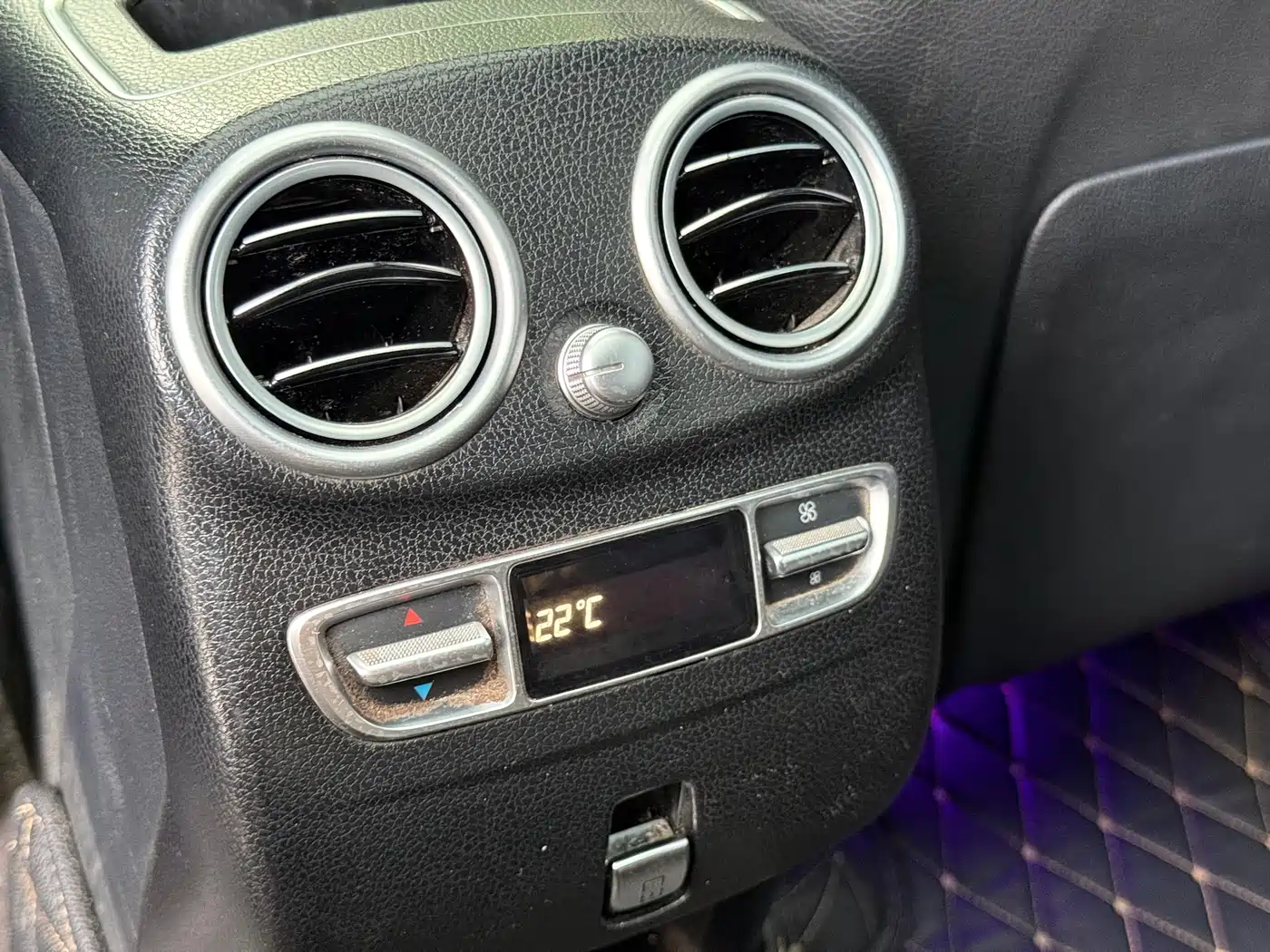 Mercedes-Benz GLC 2022 Model GLC 260 L 4MATIC Luxury Edition фото 18