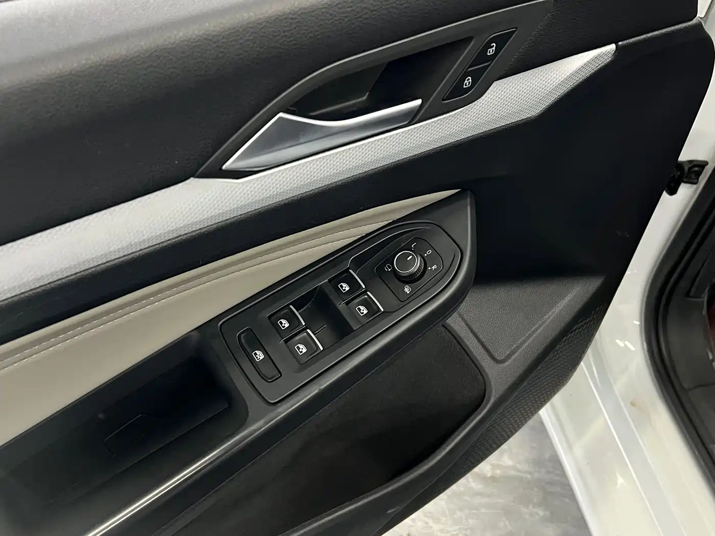 Volkswagen Golf 2021 280TSI DSG Pro Launch Edition фото 27