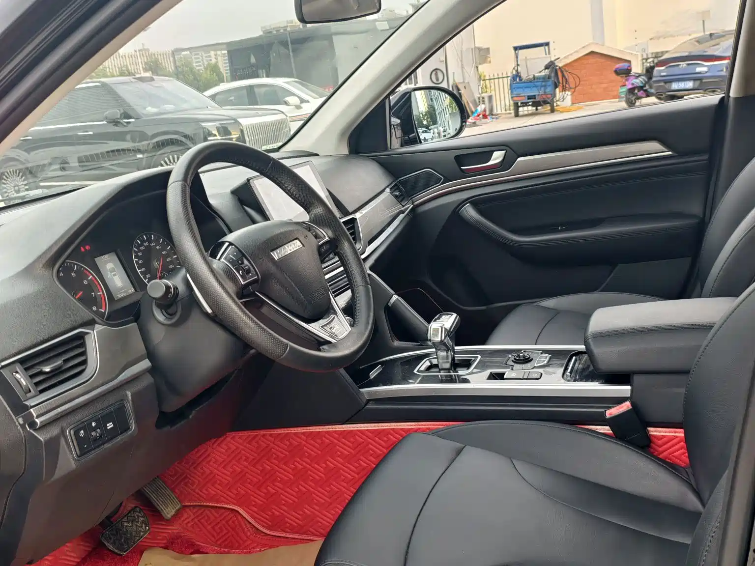 Фото 13 - Haval H6
