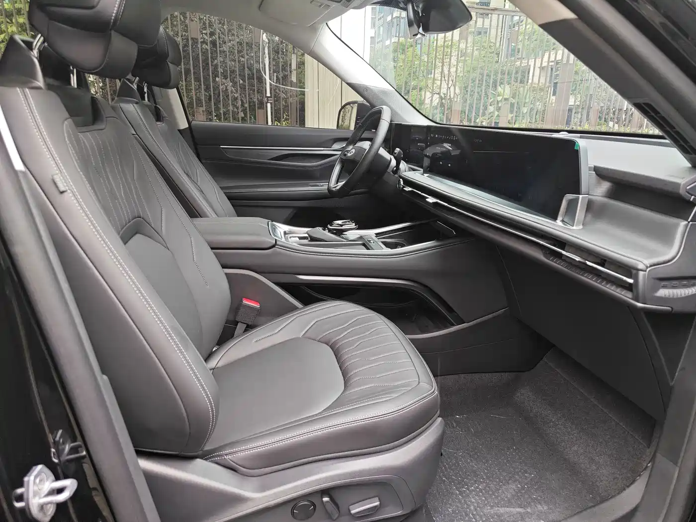 Ford Edge 2026 2025 Edge L 2.0T EcoBoost E Hybrid FWD 7-seater Luxury