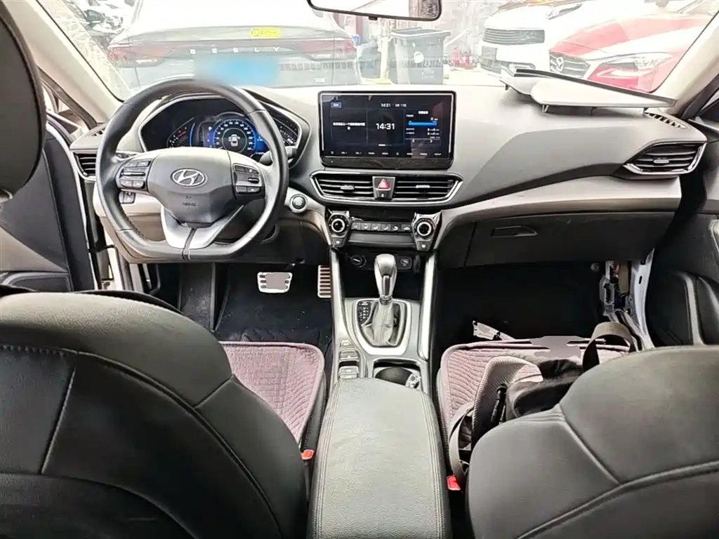 Hyundai Fista 2019 280TGDi Sport Edition China VI фото 10