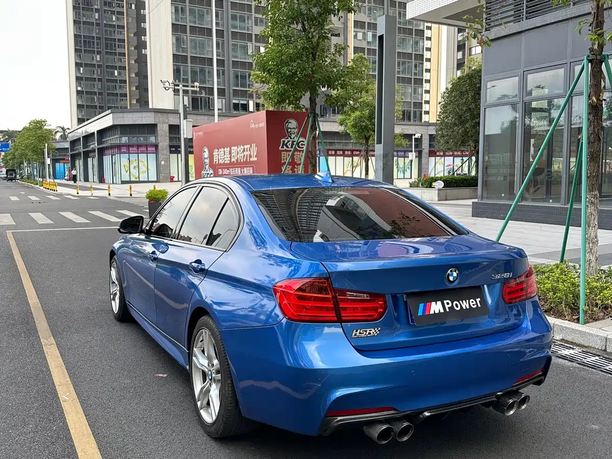 صورة 7 - BMW 3 Series (Import)