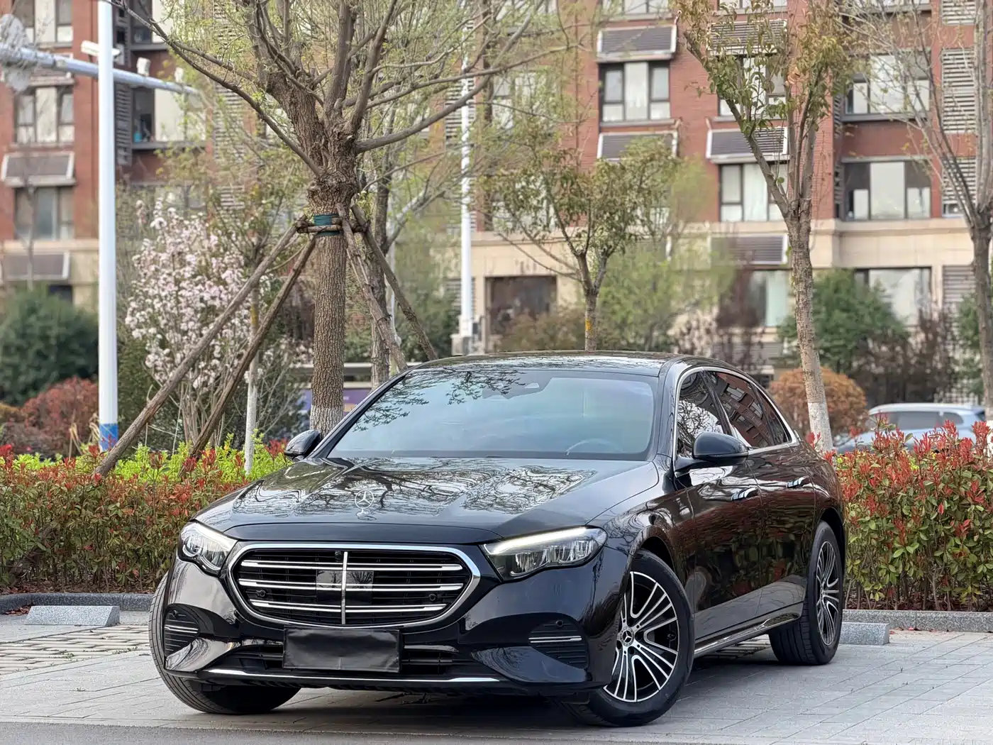 Mercedes-Benz E-Class 2024 Model E 260 L