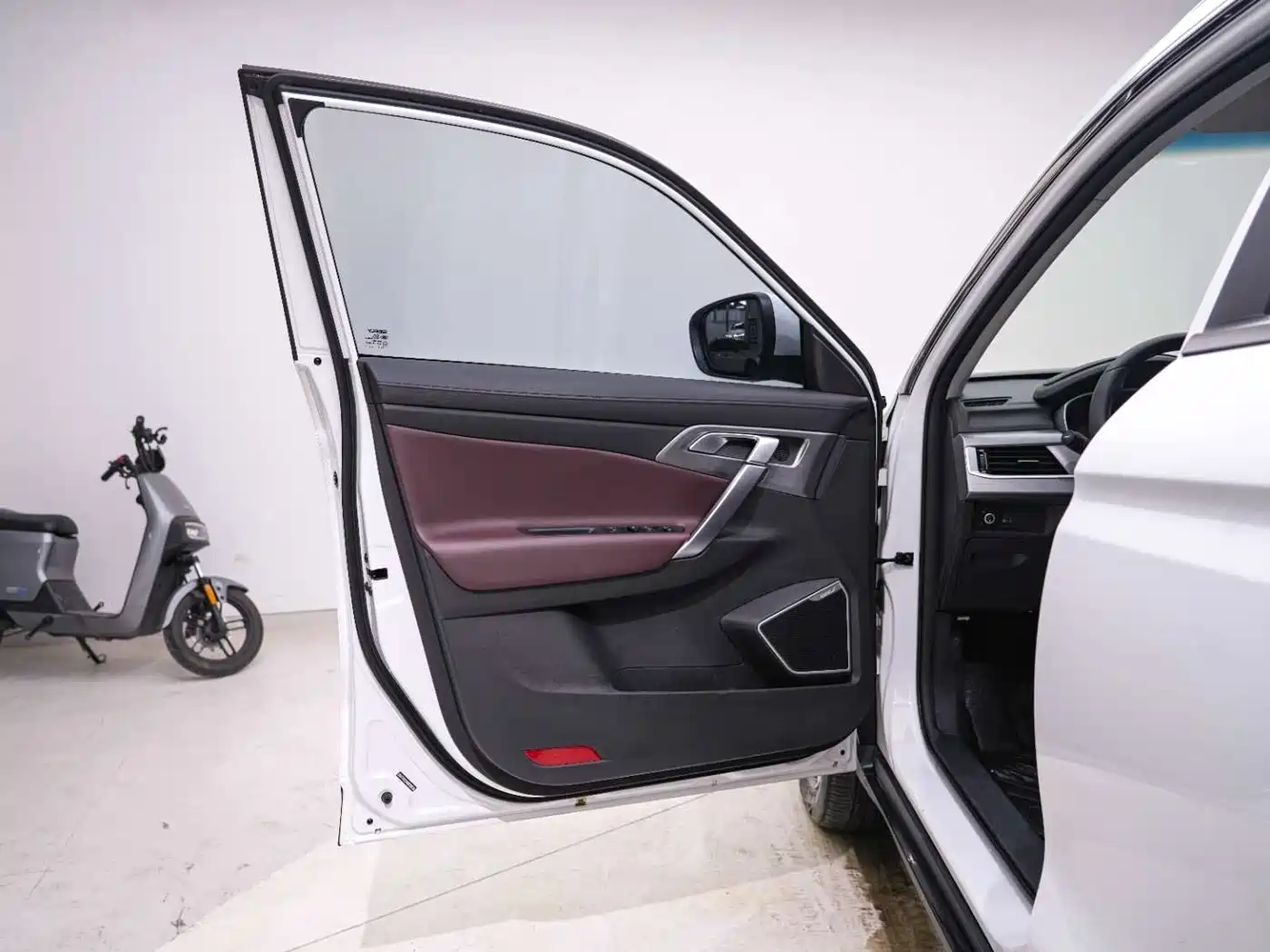 GEELY AUTOMOBILE BOYUE