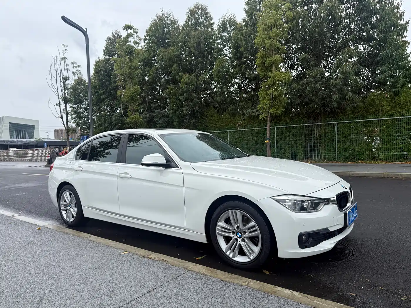 BMW 3 Series 2016 320Li Fashion Model фото 2