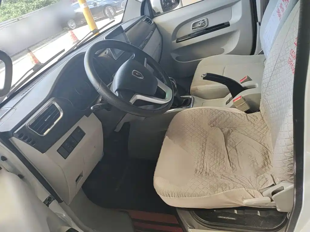 Jinbei New Hiace S 2024 2023 1.5L Fortune Van 2/5-seater Non-AC Version SWC15M