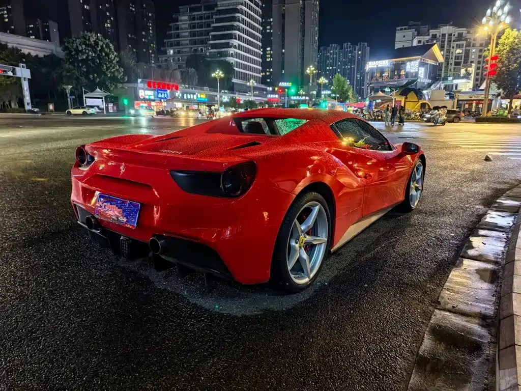 Ferrari 488 2019 2015 488 Spider