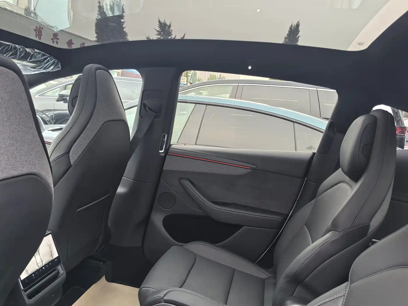Tesla Model Y L 2026 2025 Facelift Long Range AWD