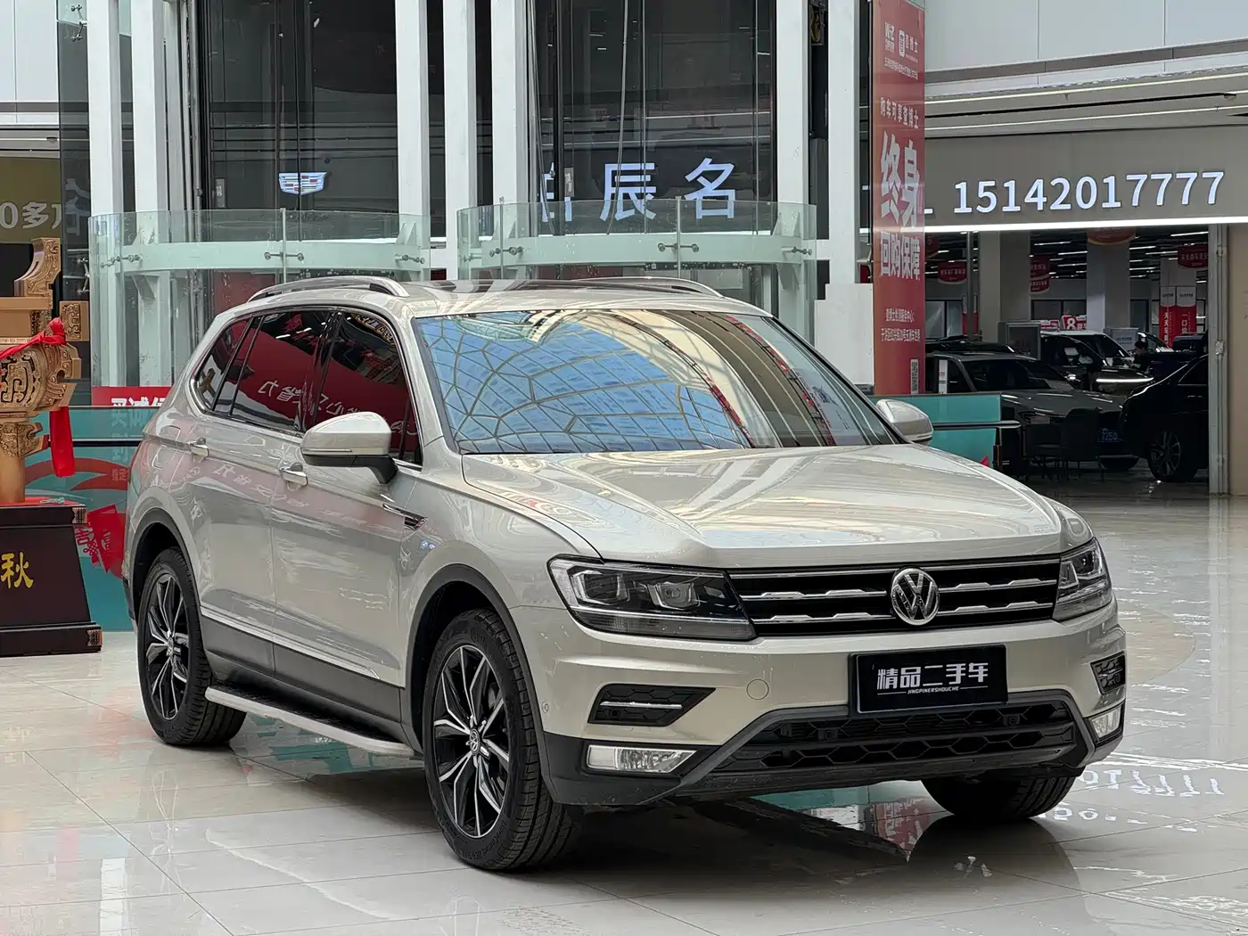 Volkswagen Tiguan L 2019 330TSI Automatic 2WD Smart Luxury Edition China VI фото 3