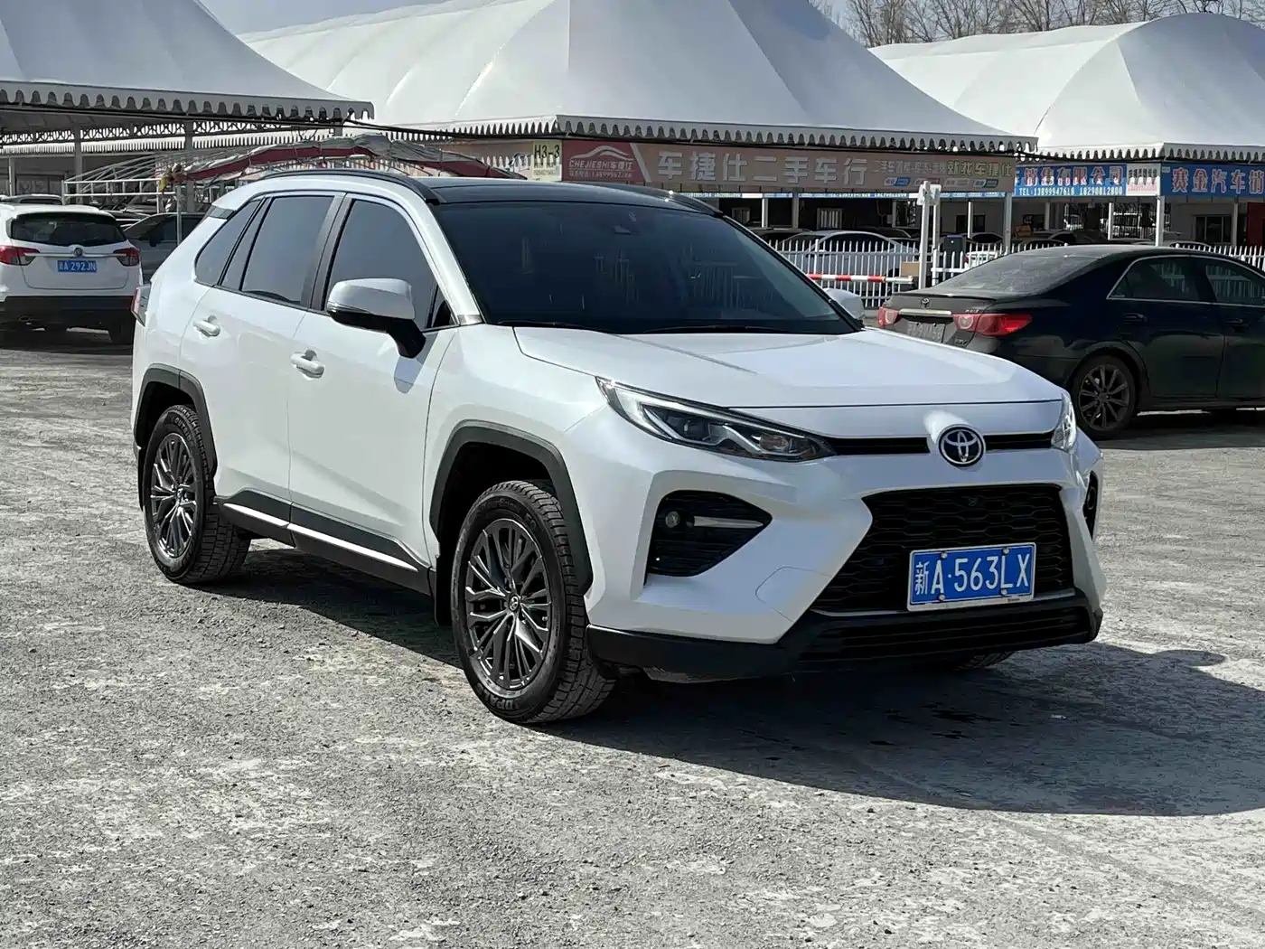 Toyota Wildlander 2023 2.0L CVT AWD Luxury PLUS фото 7
