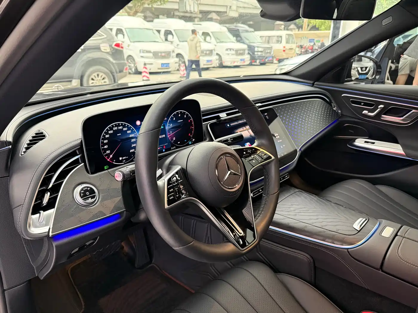 Mercedes-Benz E-Class 2024 E 300 L Fashion Sport фото 5