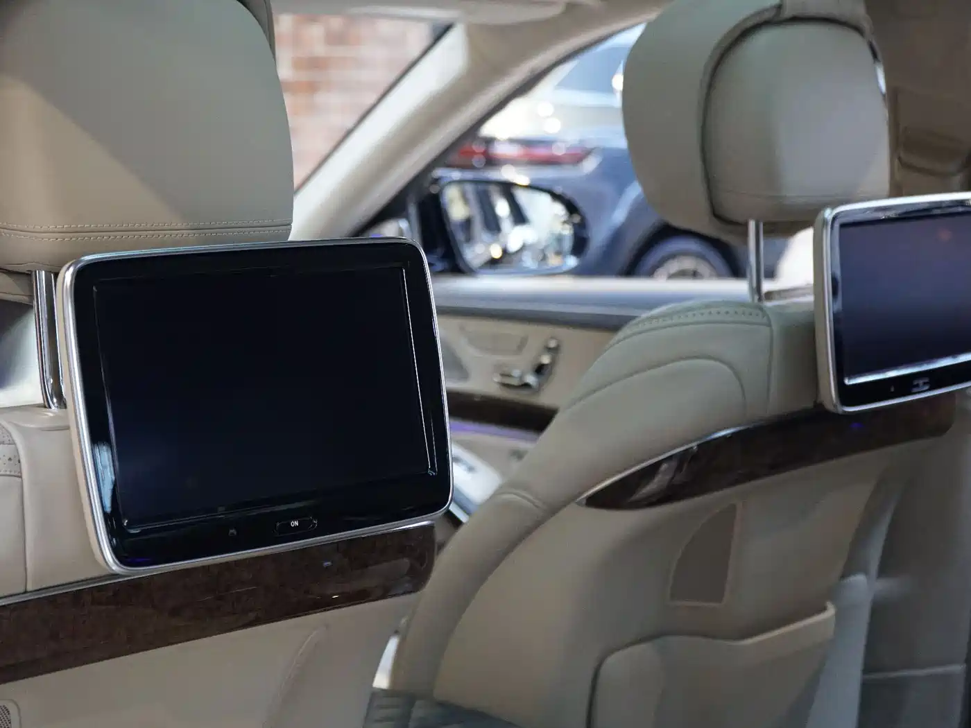 Mercedes-Benz Maybach S-Class 2015 S 600 фото 15