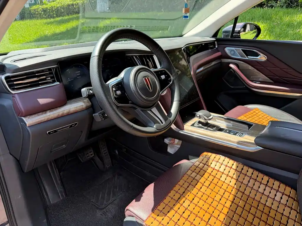Hongqi HS7 2023 2023 2.0T Automatic 4WD Flag Leader Edition (6-seater)