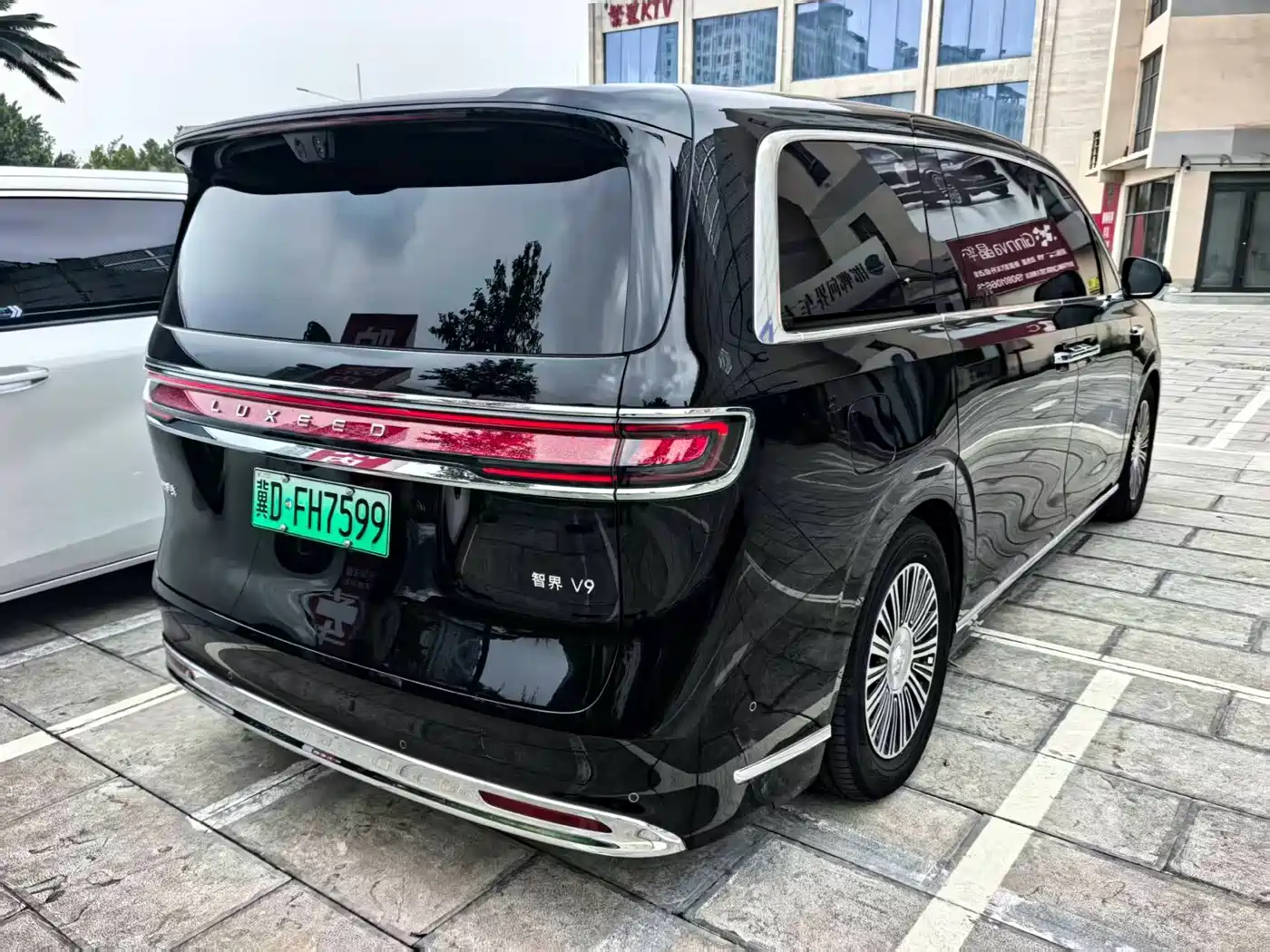 Zhijie Zunjie MPV 2026 2026 Model Mid-Range Edition