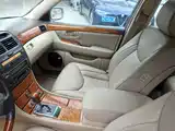 Фото 14 - Lexus LS