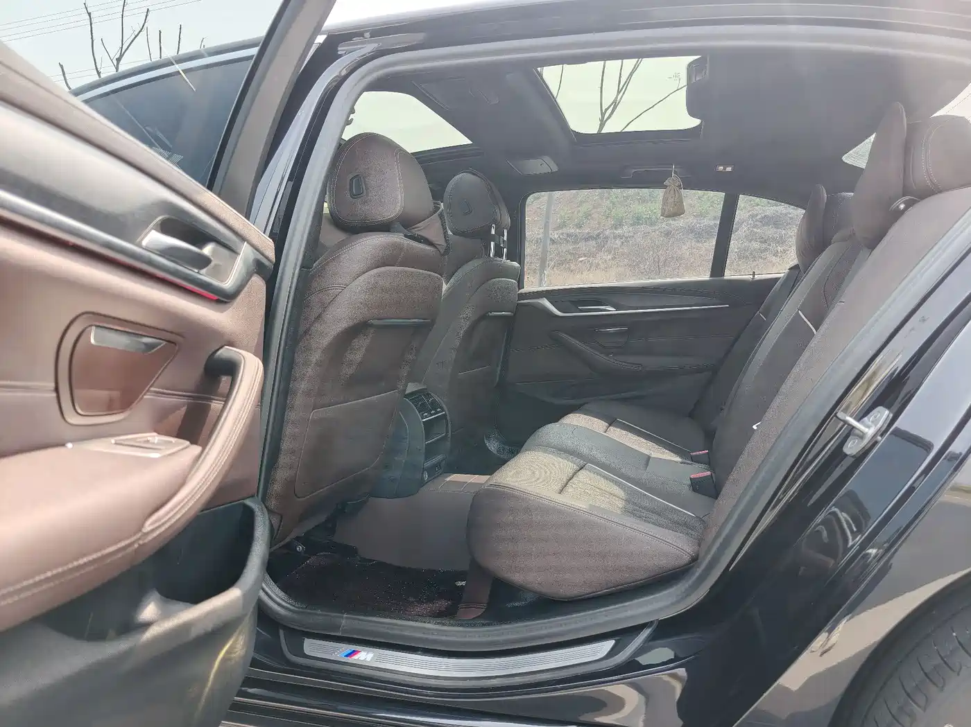 BMW 5 Series 2023 530Li Leading M Sport Package фото 6