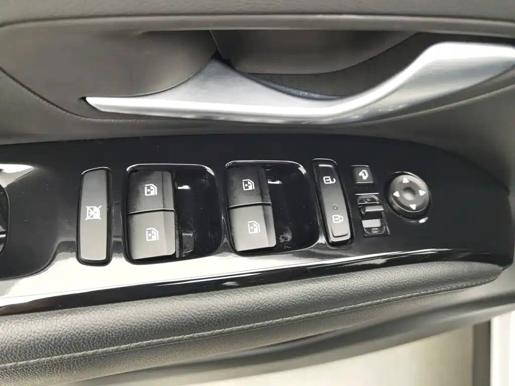 Фото 9 - Hyundai Tucson