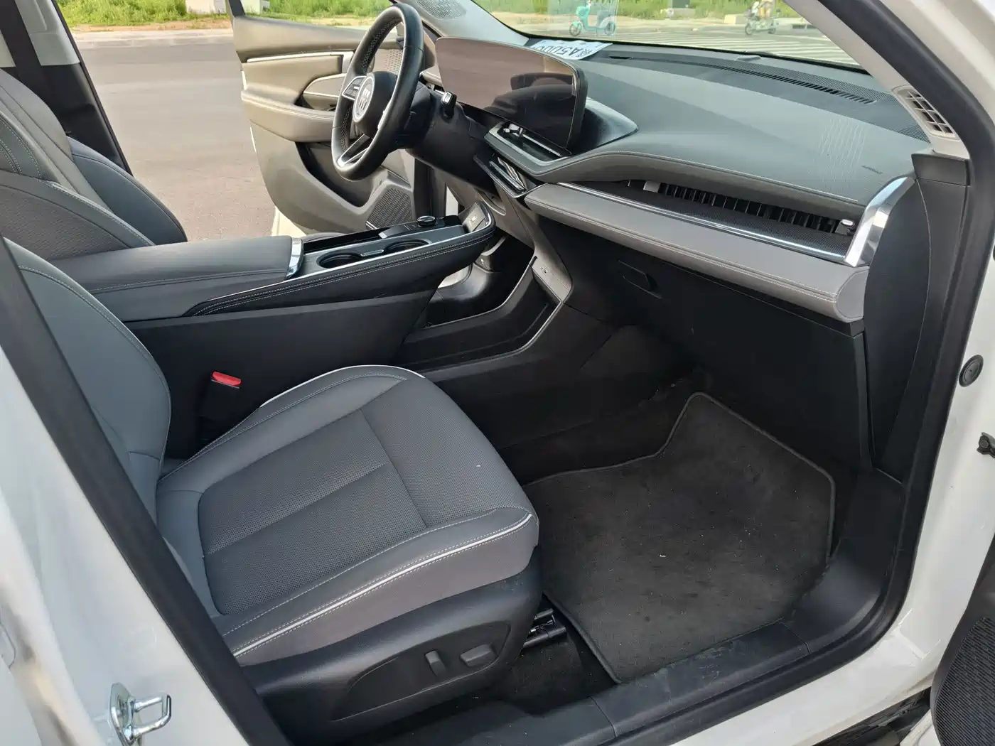 Buick E5 2025 2025 Model 620KM Premium Edition