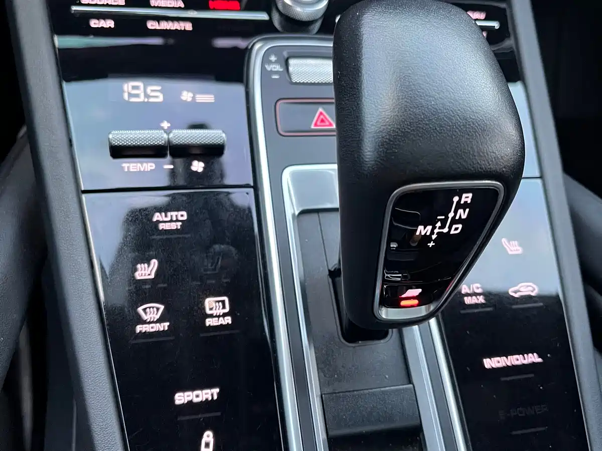 Porsche Cayenne 2018 Cayenne 3.0T фото 10