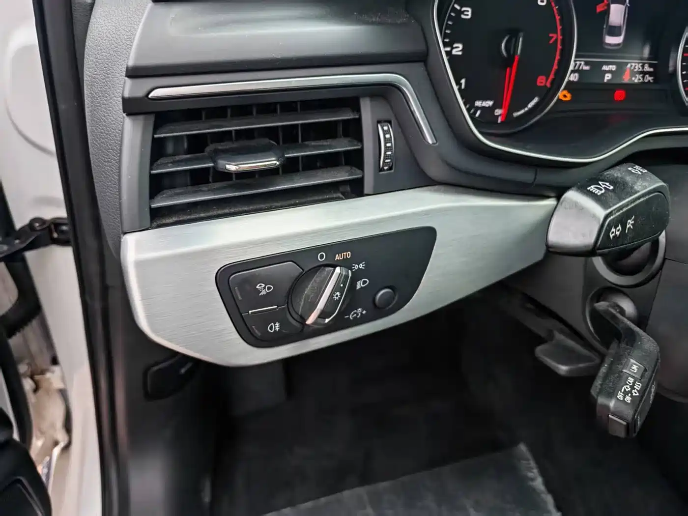 Audi A4L 2019 45 TFSI quattro Personality Sport (China V) фото 8