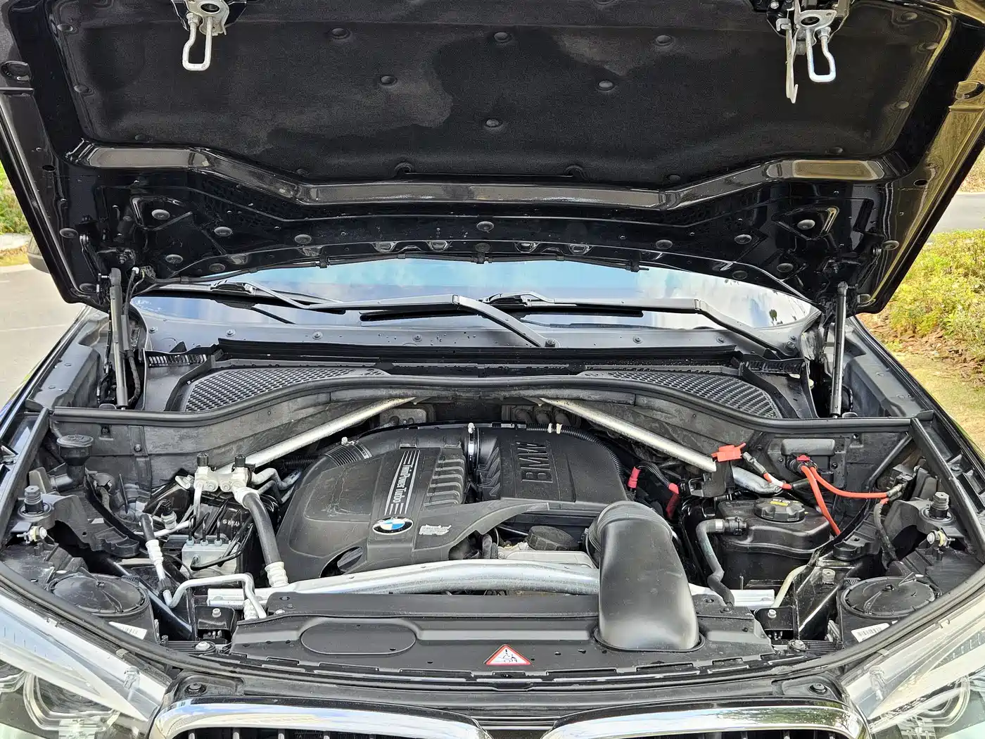 BMW X6 2015 xDrive35i Luxury Model фото 9