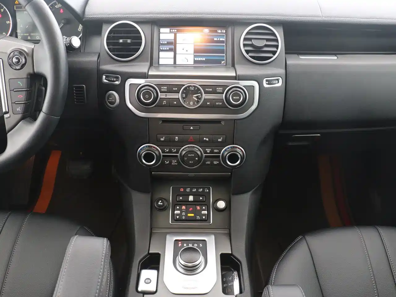 Land Rover Discovery 2013 3.0 SDV6 HSE Diesel фото 7