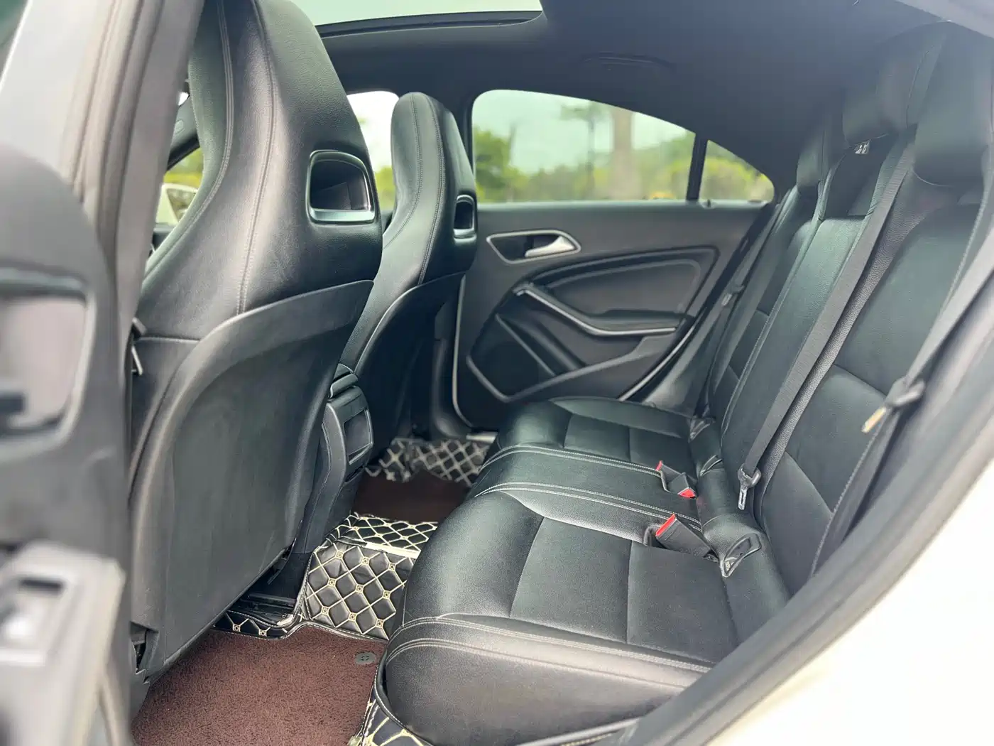 Mercedes-Benz CLA (Import) 2017 CLA 200 Dynamic фото 9