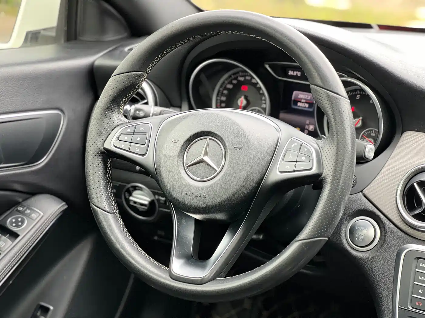 Mercedes-Benz CLA (Import) 2017 CLA 200 Dynamic фото 11