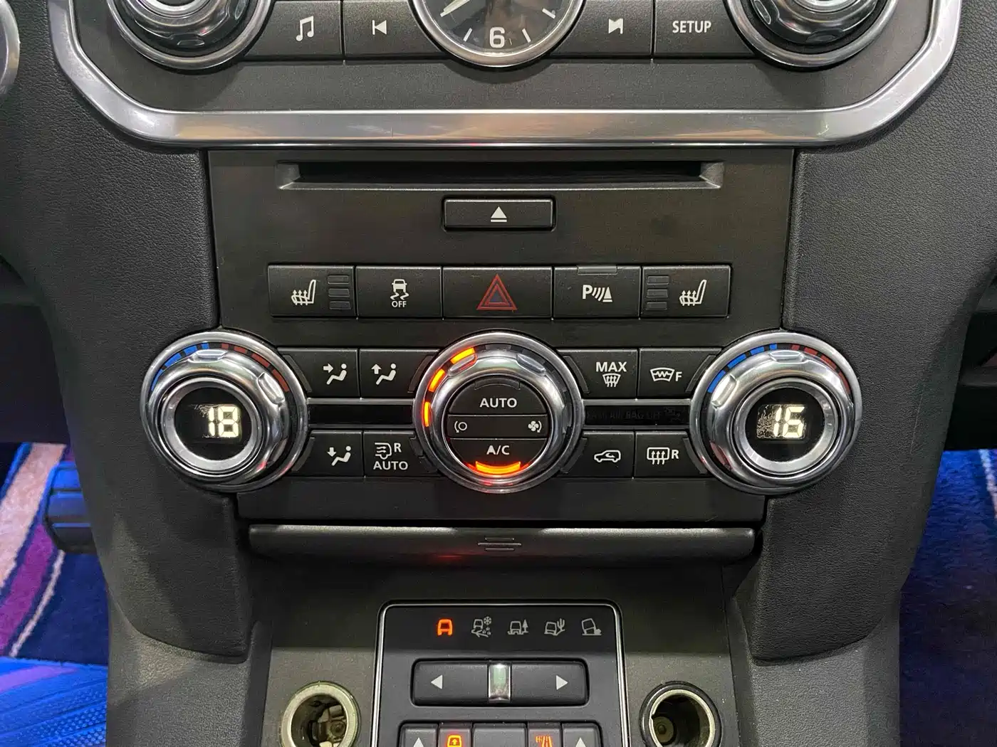 Land Rover Discovery 2013 3.0 SDV6 HSE Diesel фото 12