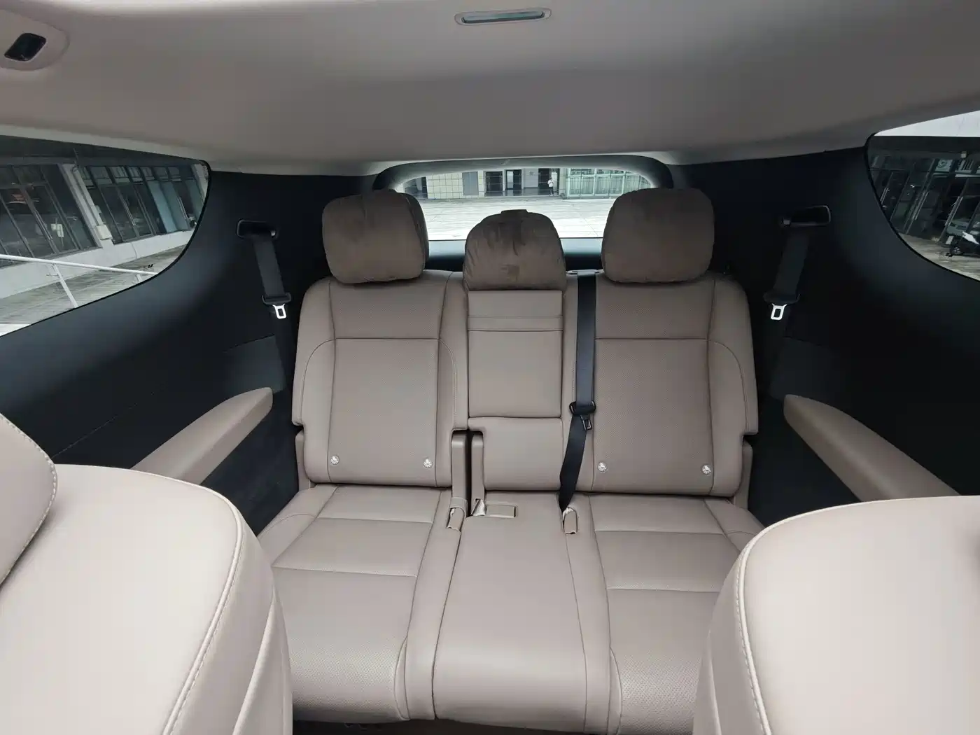 Li Auto MEGA 2025 2025 Model Home Family Special Edition