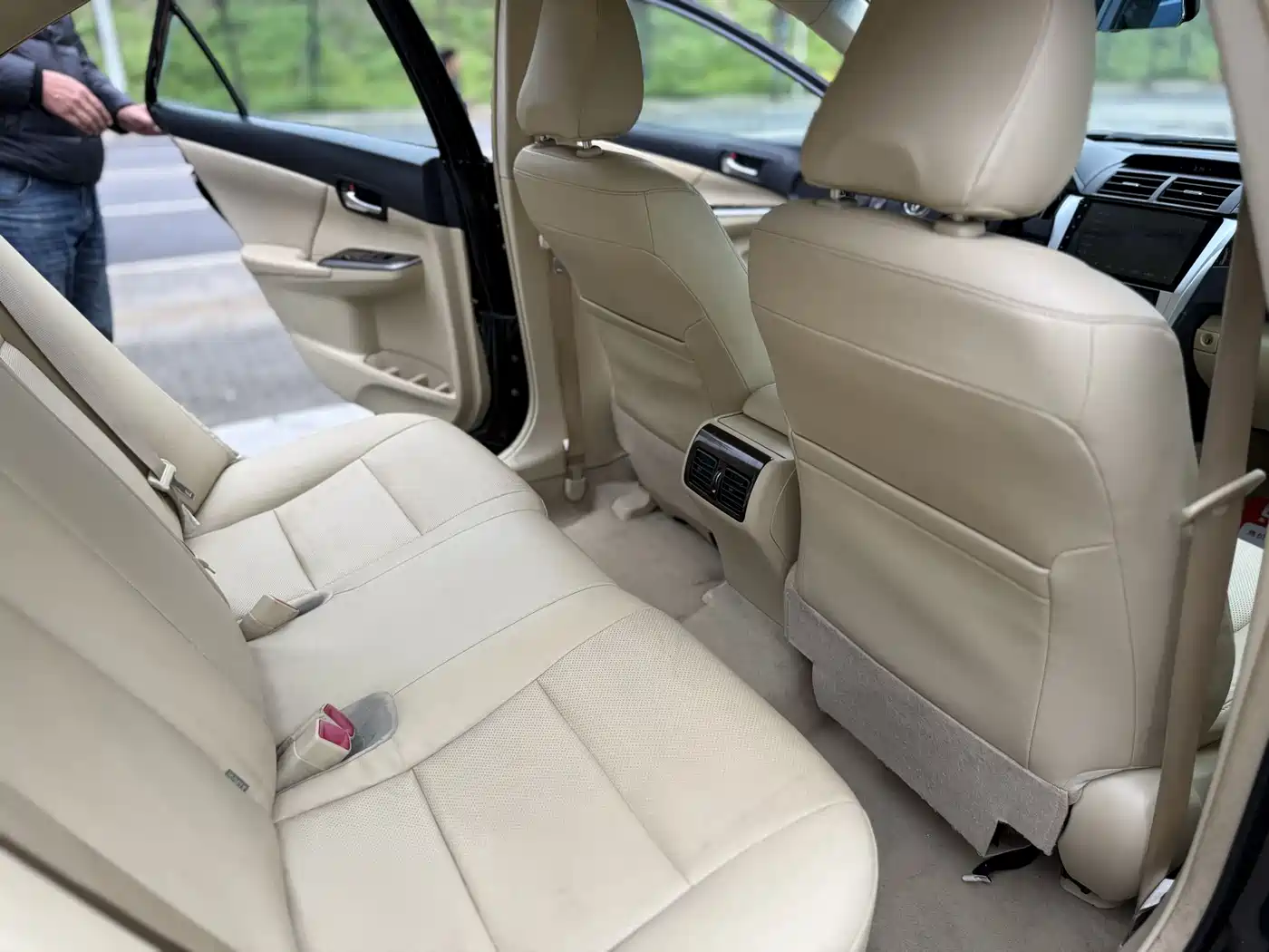 Toyota Camry 2015 2.0G Leading Edition фото 6