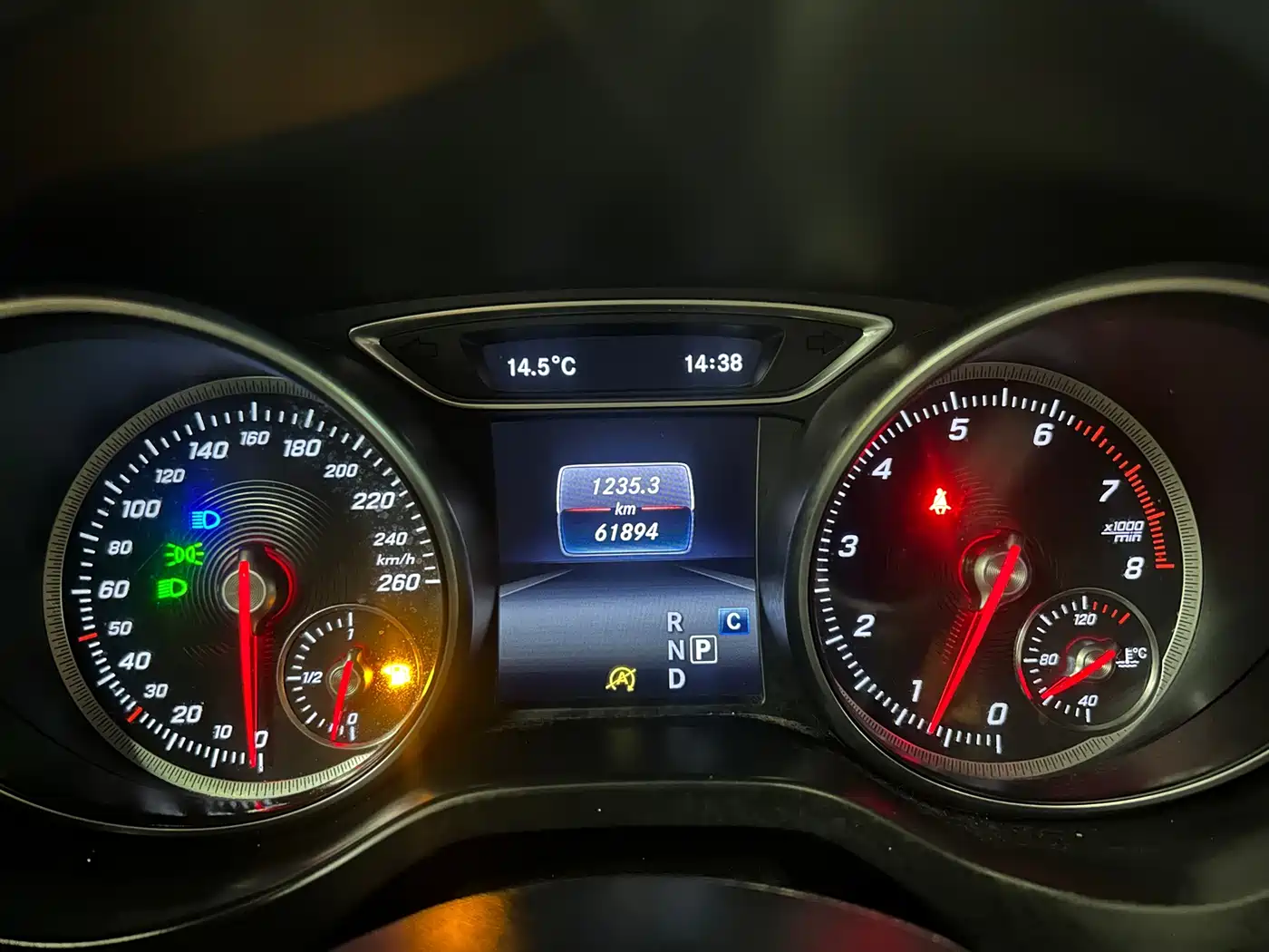 Mercedes-Benz CLA (Import) 2017 CLA 200 Dynamic фото 2